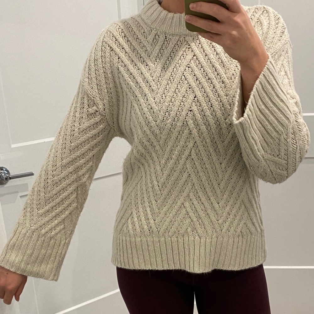 a new day Women's Beige Chevron Knit Sweater